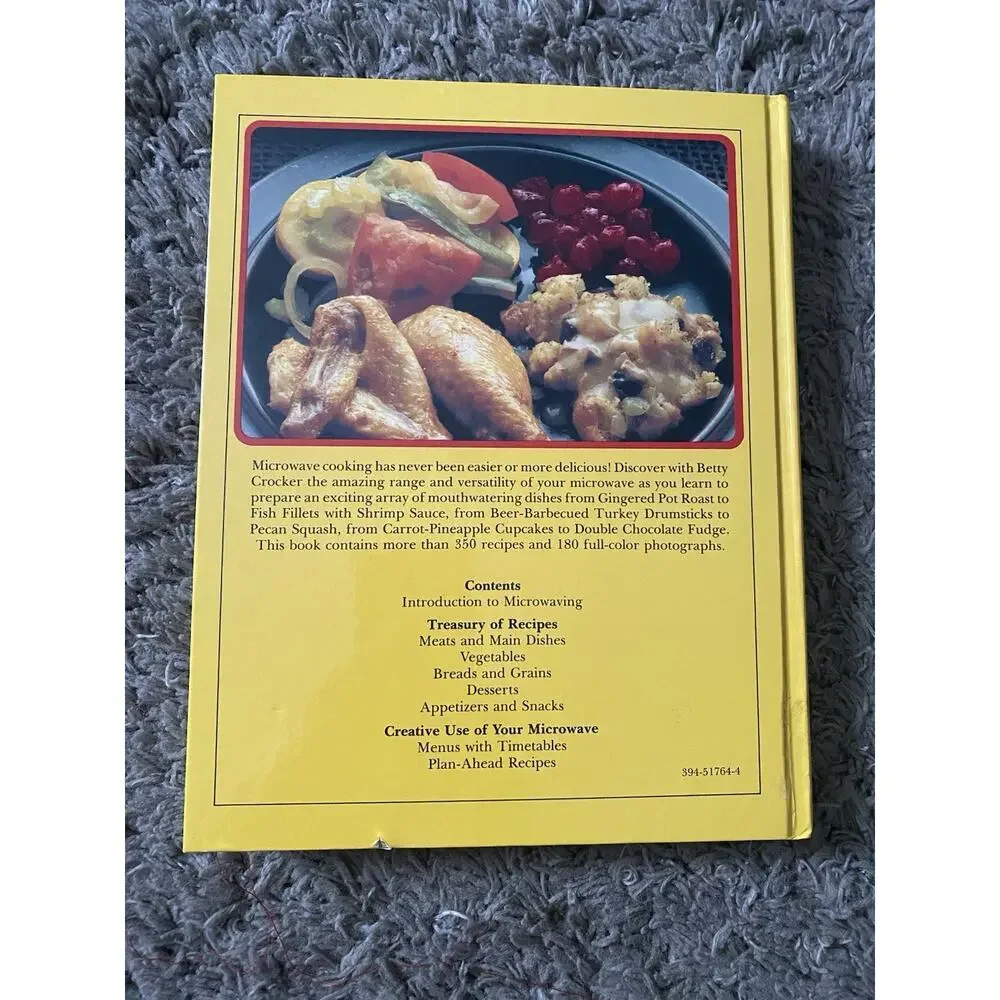 Betty Crocker’s Microwave Cookbook 1981 Vintage Hardcover Random House